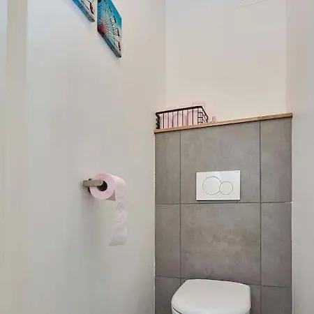 Superb Air-conditioned T2 - Balcony - Virtual Tour アパート *